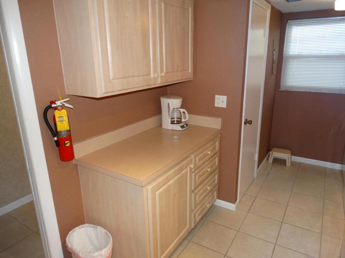 Spanish Main 66- Direct Oceanfront Condo! Cocoa Beach Eksteriør bilde
